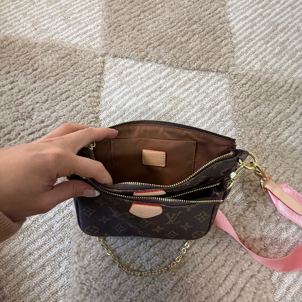 Cross Body - Picture 8 of 15